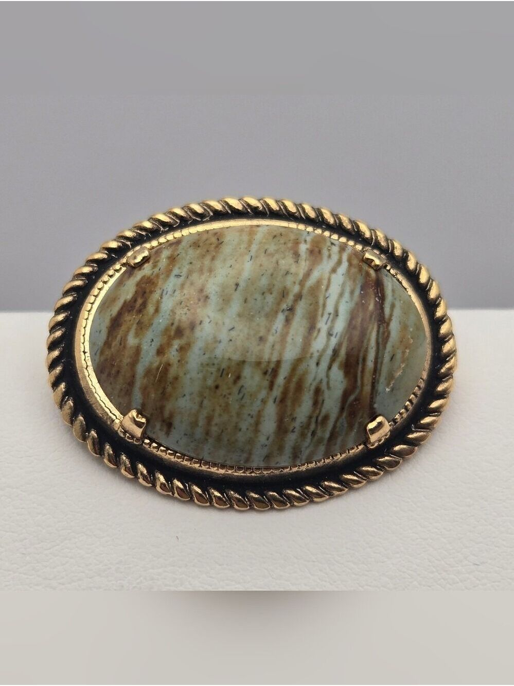 Vintage Style Oval Stone Brooch Earth Tone Cabochon Statement Pin 1.5”